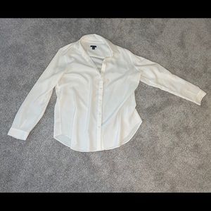NWOT - Ann Taylor button up Blouse - XL